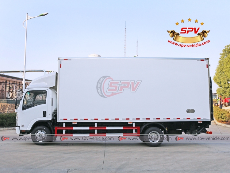 Cargo Van ISUZU with Tailgate - LS Cargo Van ISUZU with Tailgate - LS